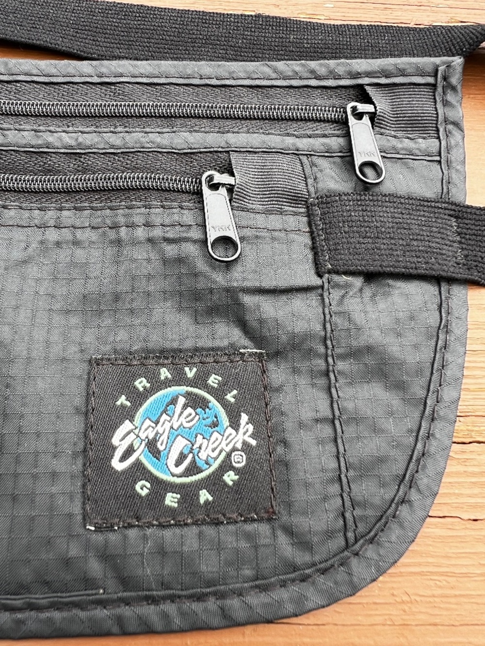 Eagle Creek Travel Gear Undercover Money Belt: Passport, credit cards, curren...
